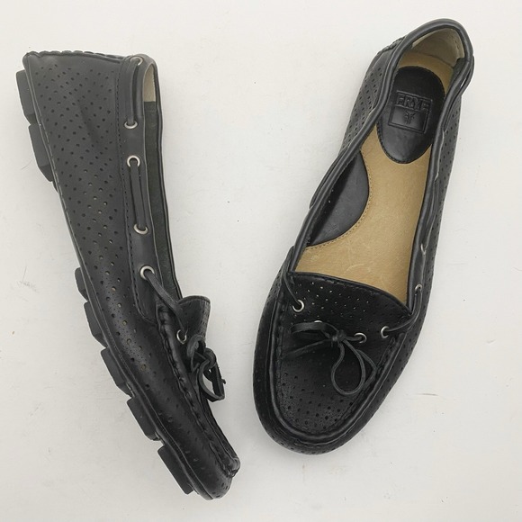 Frye Reagan Perforated Driver Moccasin Flats Womens 10M Black Leather Loafer - Picture 1 of 6